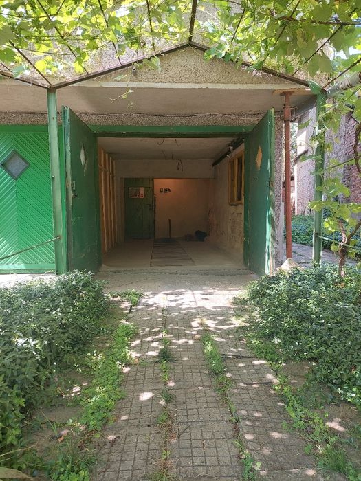 Дава се под наем Гараж / Паркомясто в Севлиево - 13 кв.м за 40.8 € - Снимка #2