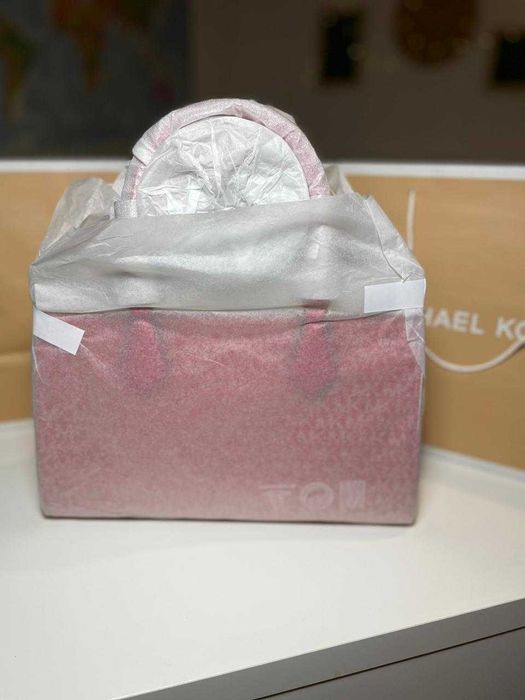 Оригинална чанта Michael Kors