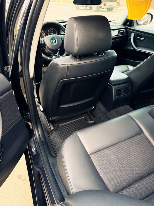 BMW 320d Facelift 2011 184cp