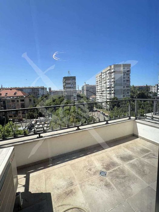 Дава се под наем Четиристаен апартамент в София, Белите брези - 203 кв.м за 2200 € - Снимка #21