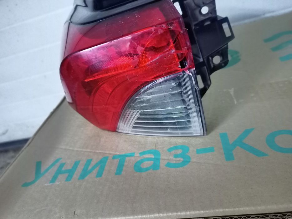 Продам задние фонари