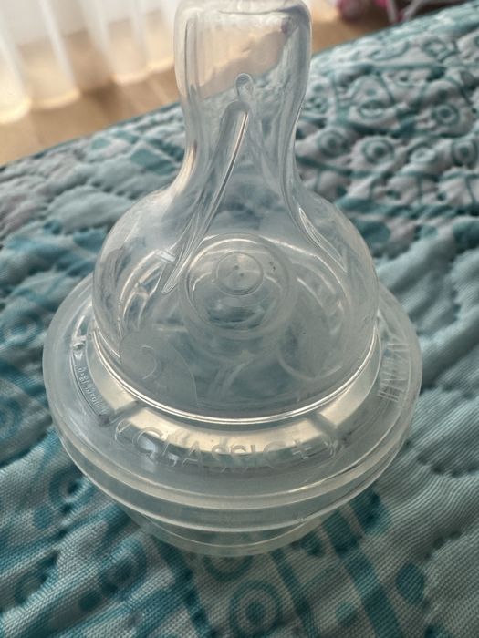 Биберони за бебешки шишета 0+, 1+