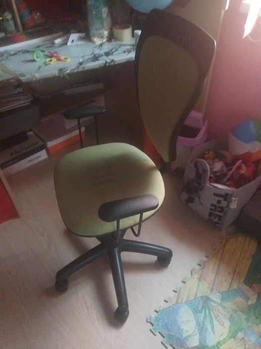 Vand scaune birou