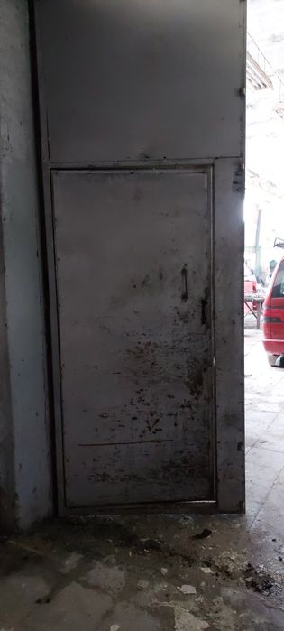 Метални врати с различни размери
