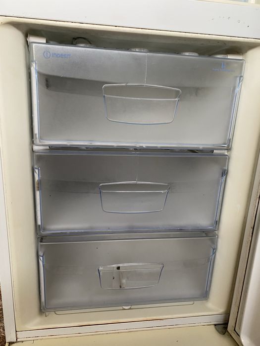 Frigider Indesit