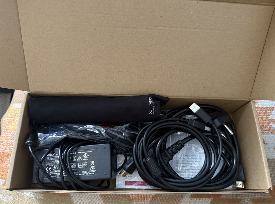 Tableta grafica XP-Pen Artist 22E Pro-ca noua