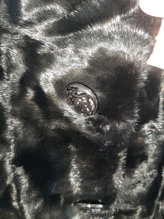 Шуба новая Продам