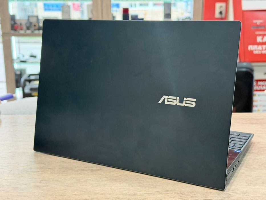 ASUS ZenBook Duo 14 UX482EG