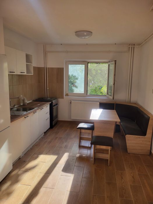 Proprietar inchiriez ap 2 camere Vergului — fotografia 3