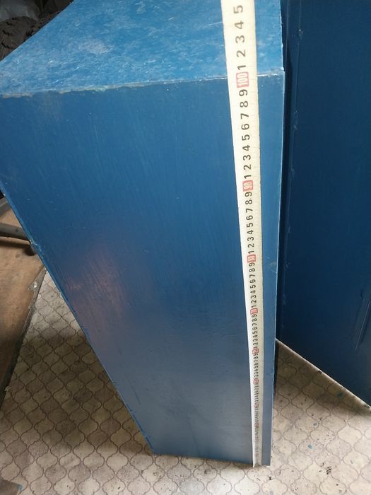 Сейф б/у металлический.