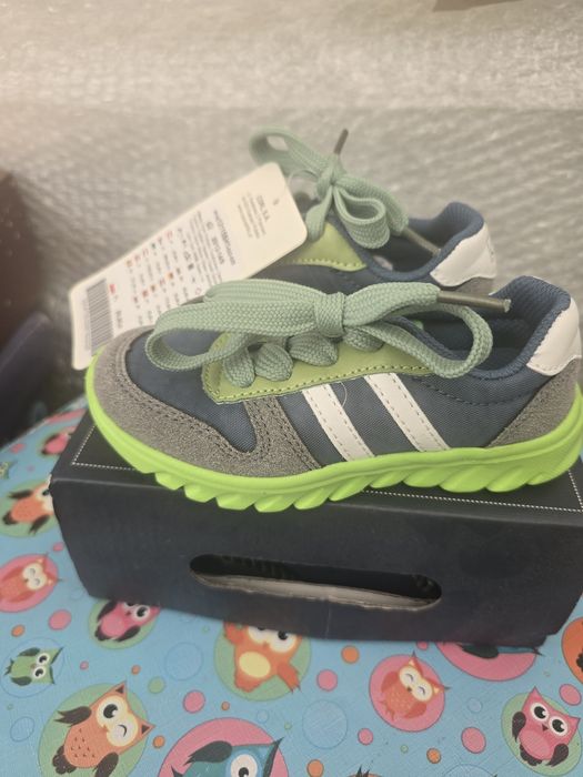 Incaltaminte sport pentru copii, marimea 25, npi cu eticheta.