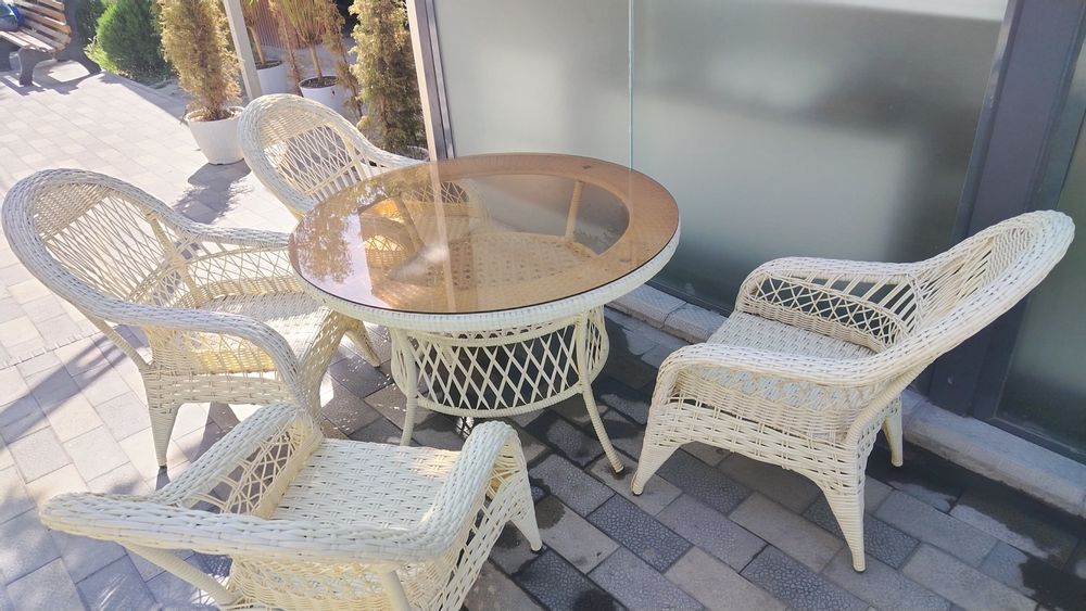 Стол стул мебелний