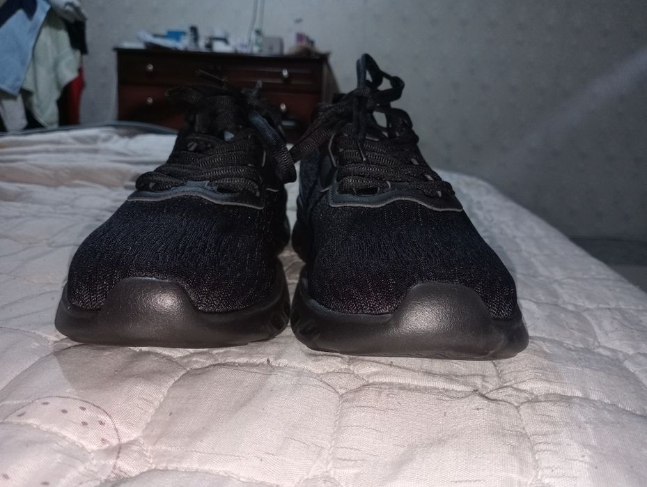 Продам кросовки бренда Xtep. 44 размера.