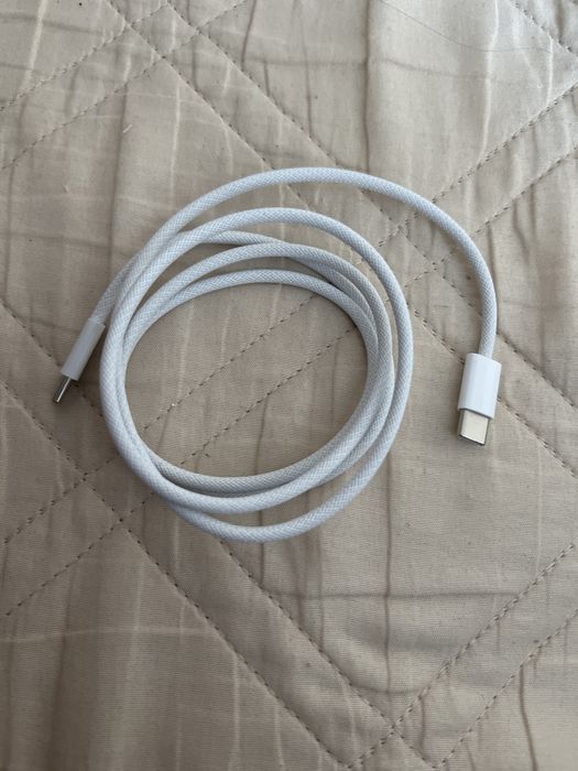 продам ориг Usb-c оба стороны тайпси