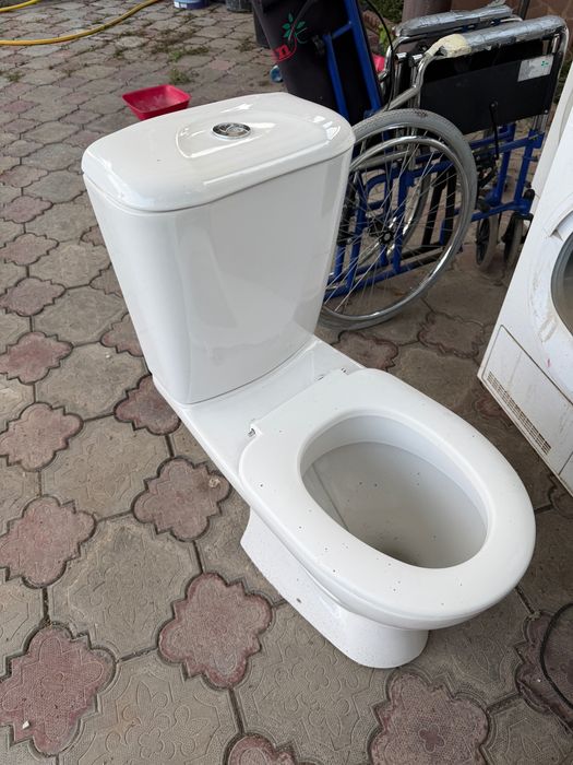 Продам унитаз в хорошем состоянии
