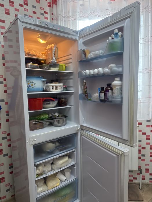 Продам холодильник