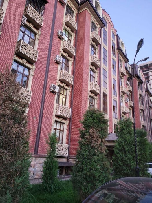 Квартира ЖК Darhan 4/1+Цоколь/6 130 м2