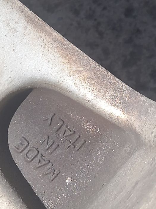 Джанти 5/112/16 ЕТ35 централен отвор 67,2 имат втулки за 57,1мм С гуми