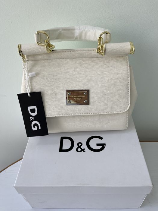 Женские сумки в ассортименте