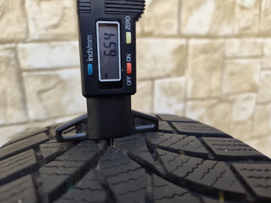 Зимни гуми TOYO 185/60/16 dot 23, 185/60R16
