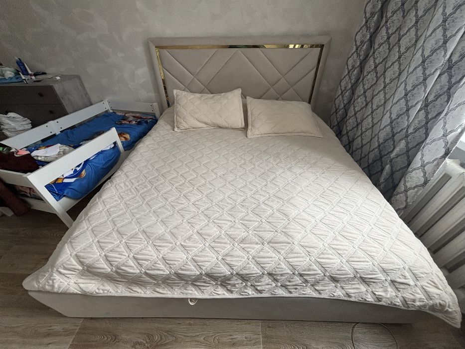 Продам спальный