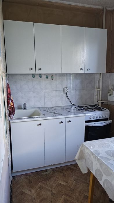 Шкафы кухонные отдам