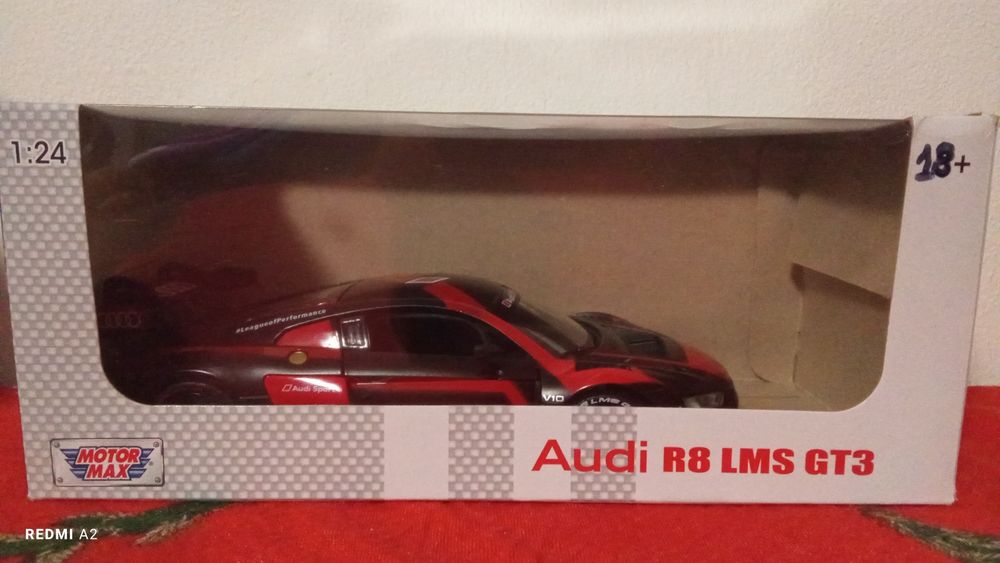 Vând machetă auto!