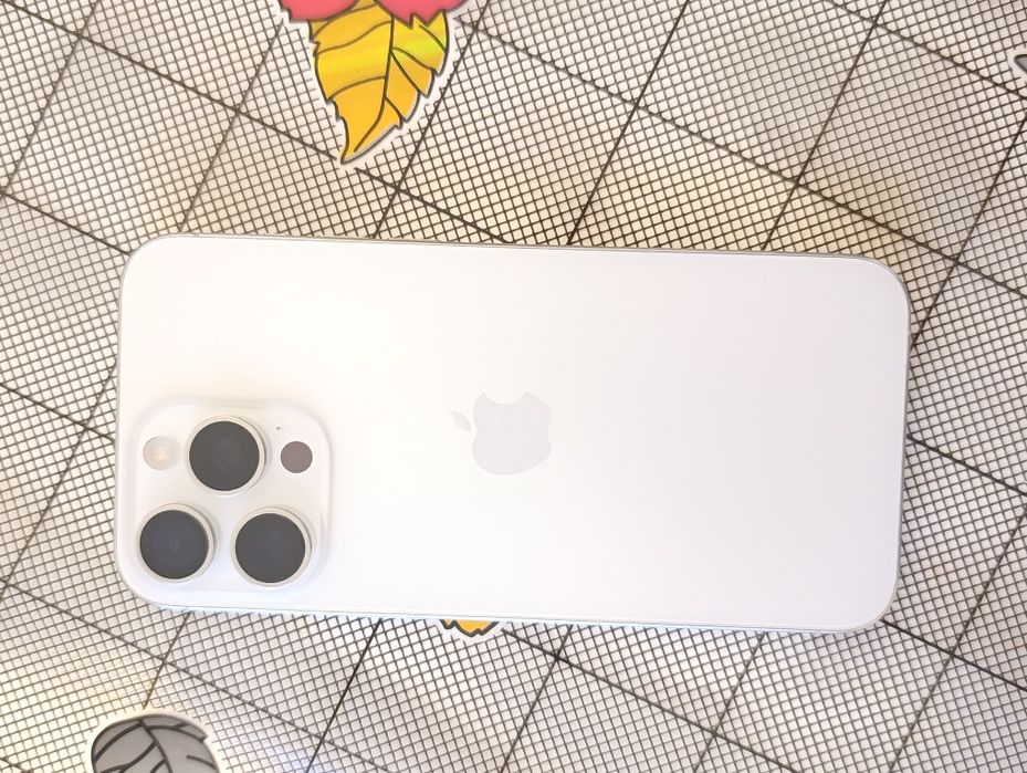 Срочно продам Айфон 15 про макс