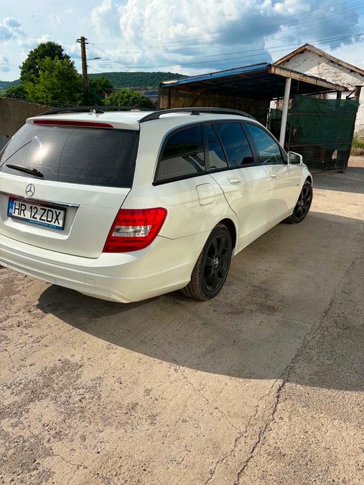 mercedes benz c class break facelift