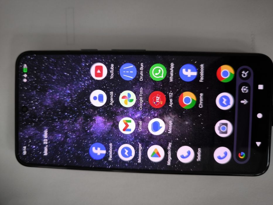 Google Pixel 8 pt Piese , Defect Placă (Ecran Original IMPECABIL)