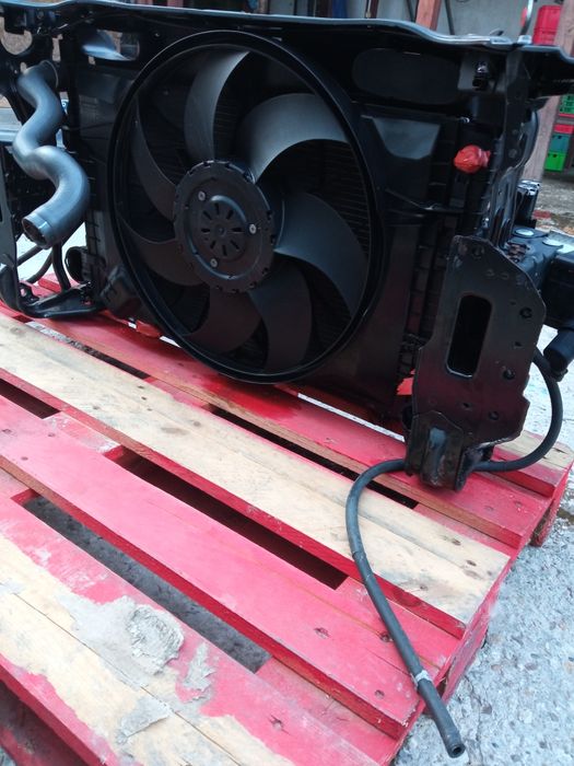 Маска с радиатори и перка за Мерцедес C class w203 и CLK w209