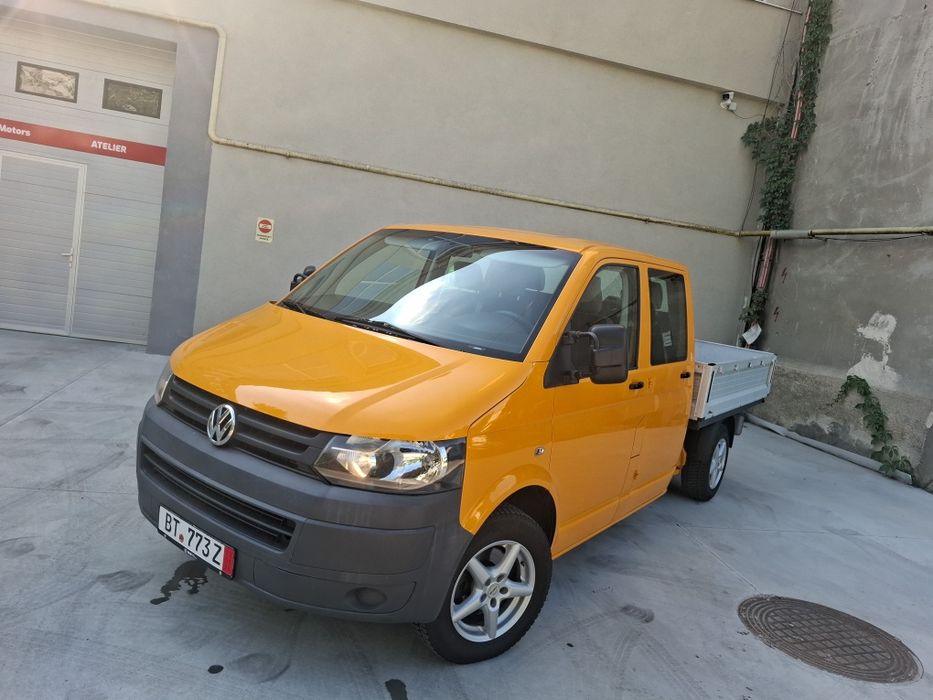 VOLKSWAGEN T5