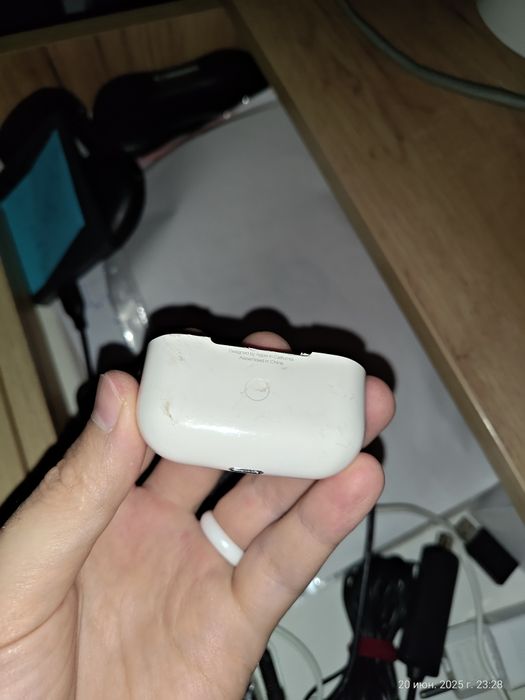 Кейс Airpods Pro на запчасти
