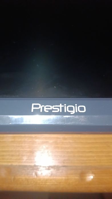 Monitor prestigio