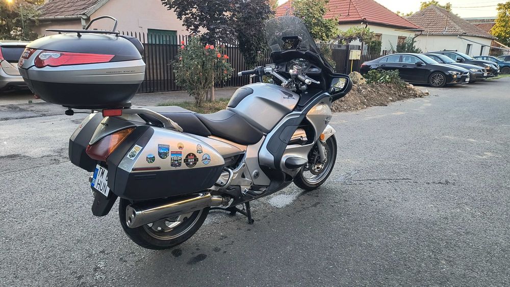 Vând Honda ST 1300 Paneuropean an 2005 ABS