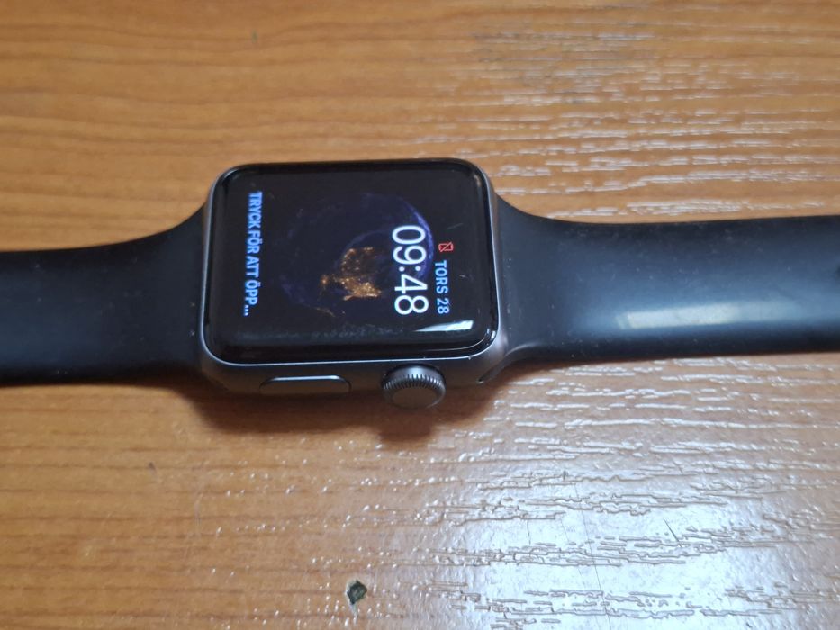 Продавам часовник Apple series 3 Nike
