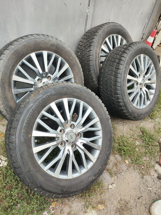 Диски R20 с резиной Lexus Lx570