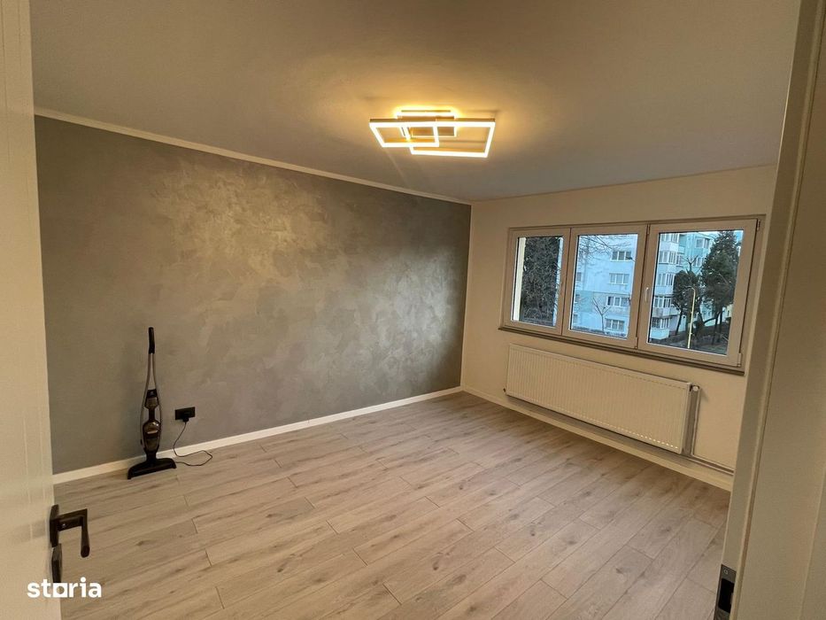 Garsoniera decomandata in bloc de apartamente, Str. Zizinului