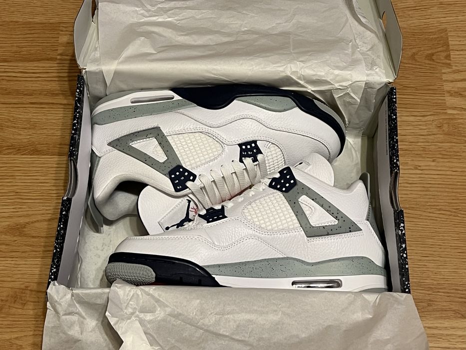 Jordan Retro 4 Midnight Navy 44