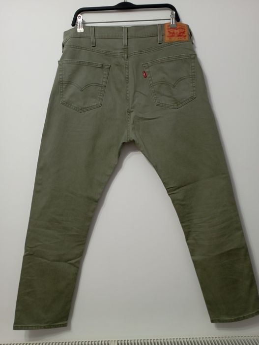 Blugi levis mărimea XL