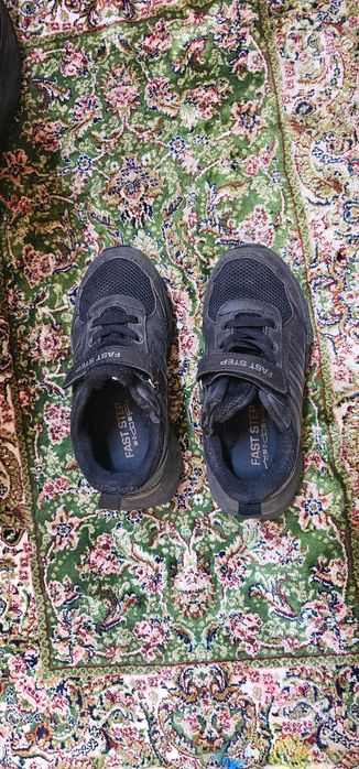 Бесплатно кроссовки,  ботинки