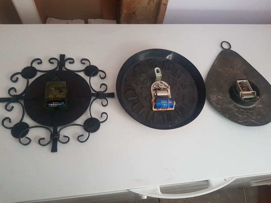 Ceasuri vechi de perete