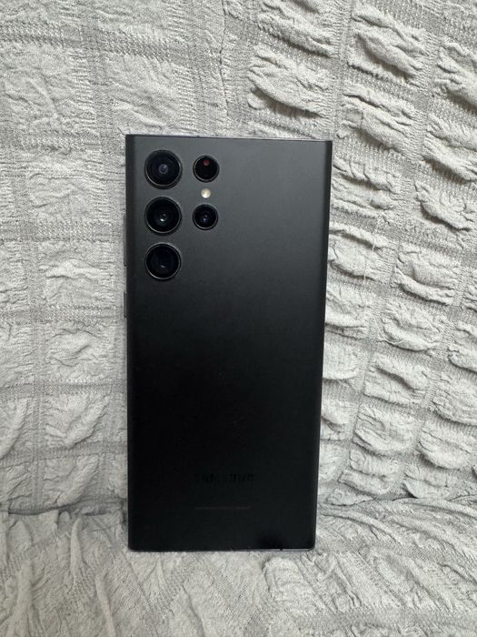 Samsung Galaxy S22 Ultra 12/256Gb Orginal Black Xolati Yaxshi