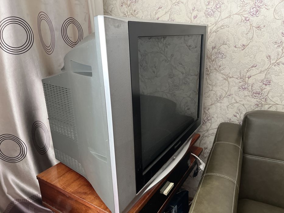 Продам телевизор Panasonic