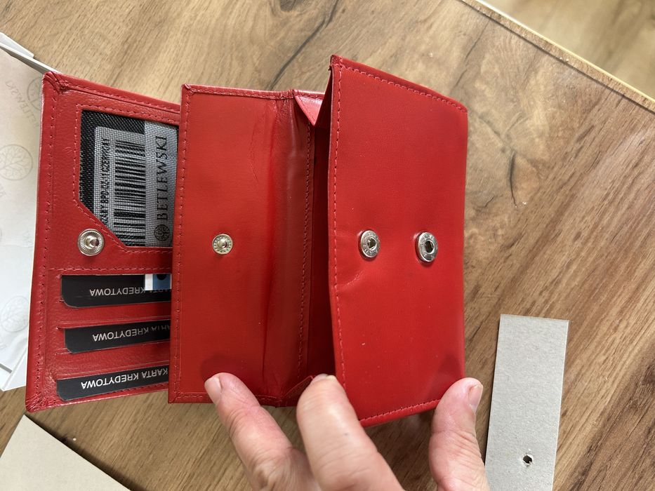 Дамски портфейл Betlewski