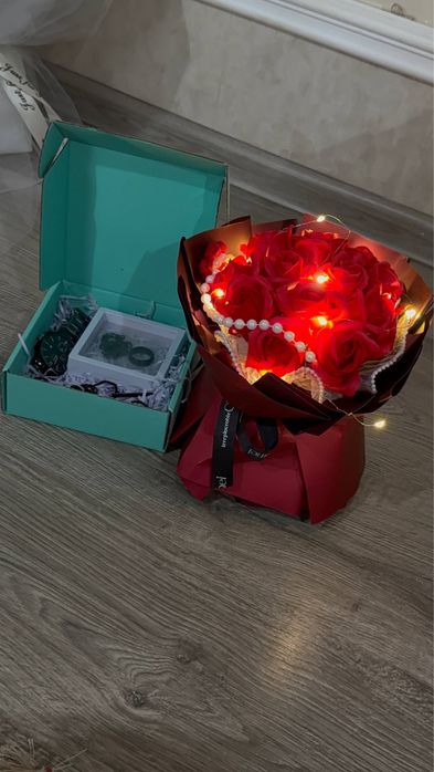 Мини букет с набором