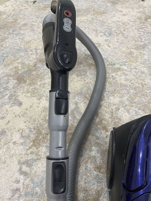 Продаётся пылесос