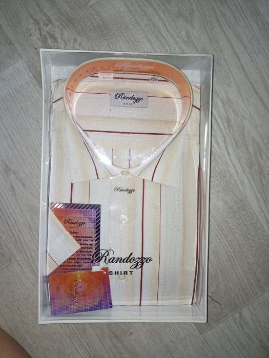 Продам пиджак кофту туфли рубашку