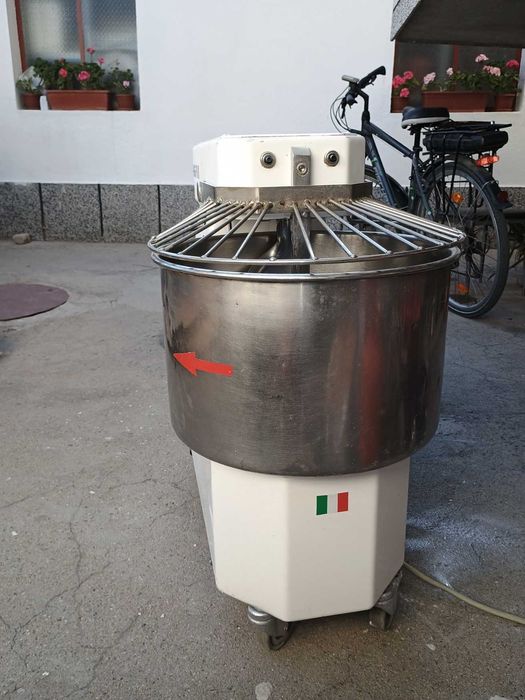 Tестомесачка 33литра IGF 2200 S25