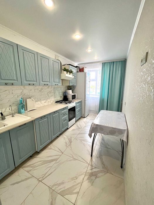 Продаётся 4 комн квартира